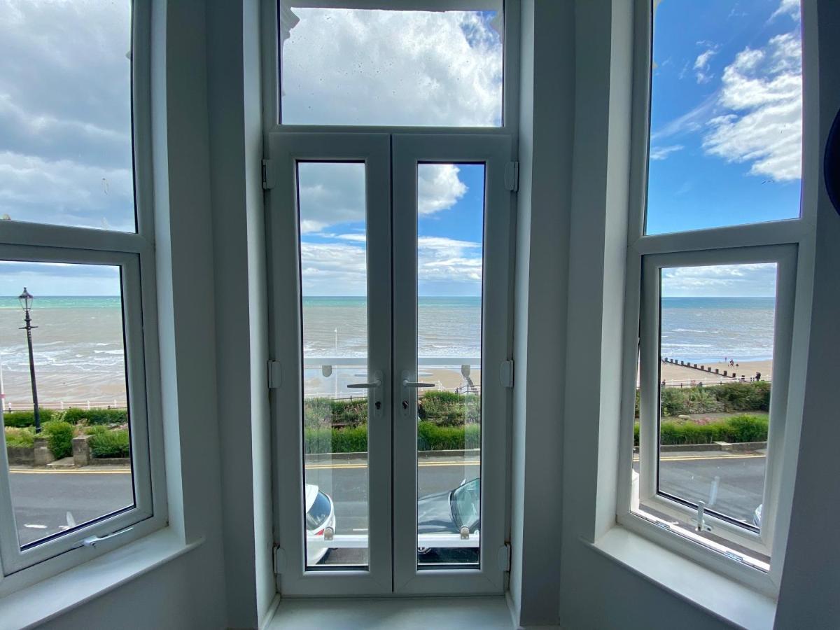 Bridlington Bay Apartments Экстерьер фото